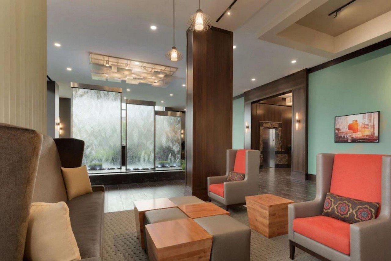 Embassy Suites By Hilton Chicago Naperville Bagian luar foto